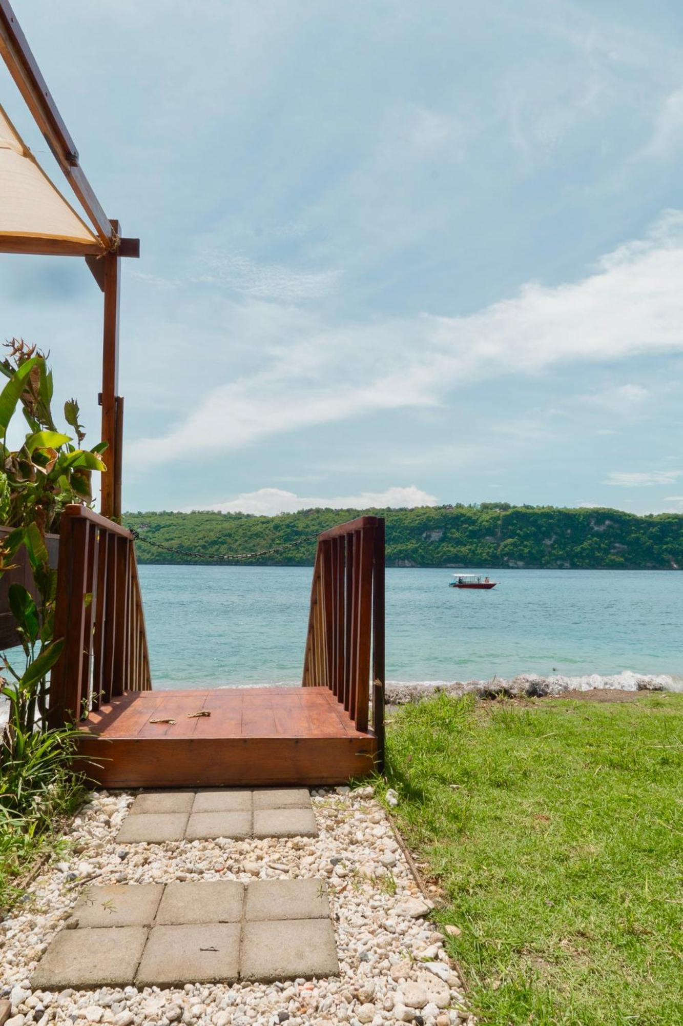 Beachfront Luxury Dome Villas - Gamat Bay Resort Nusa Penida Extérieur photo