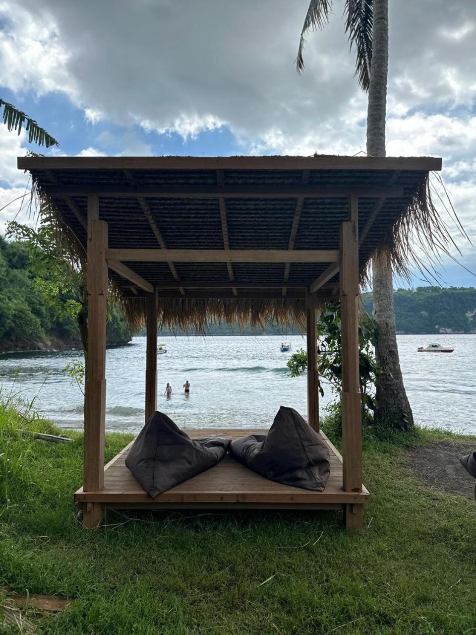 Beachfront Luxury Dome Villas - Gamat Bay Resort Nusa Penida Extérieur photo